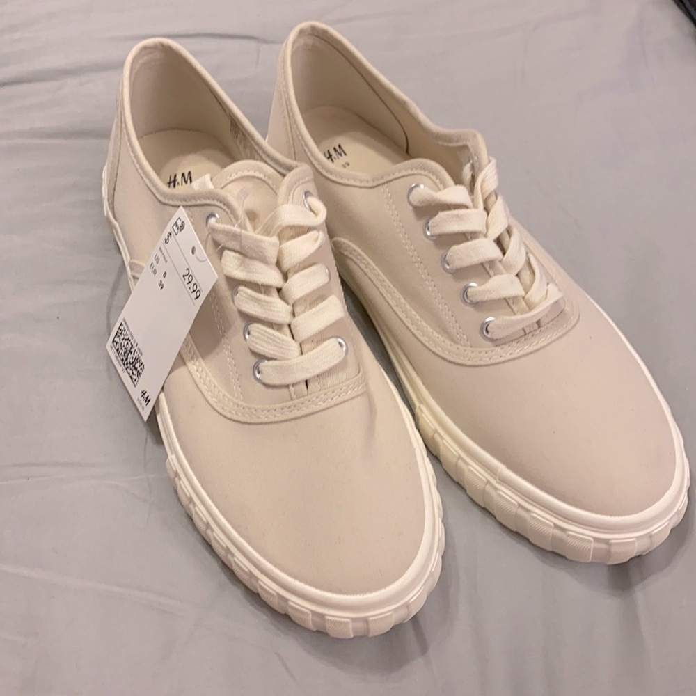 H&M Sneakers